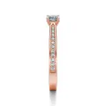 Pierścionek z różowego złota z diamentami AJPZ_094